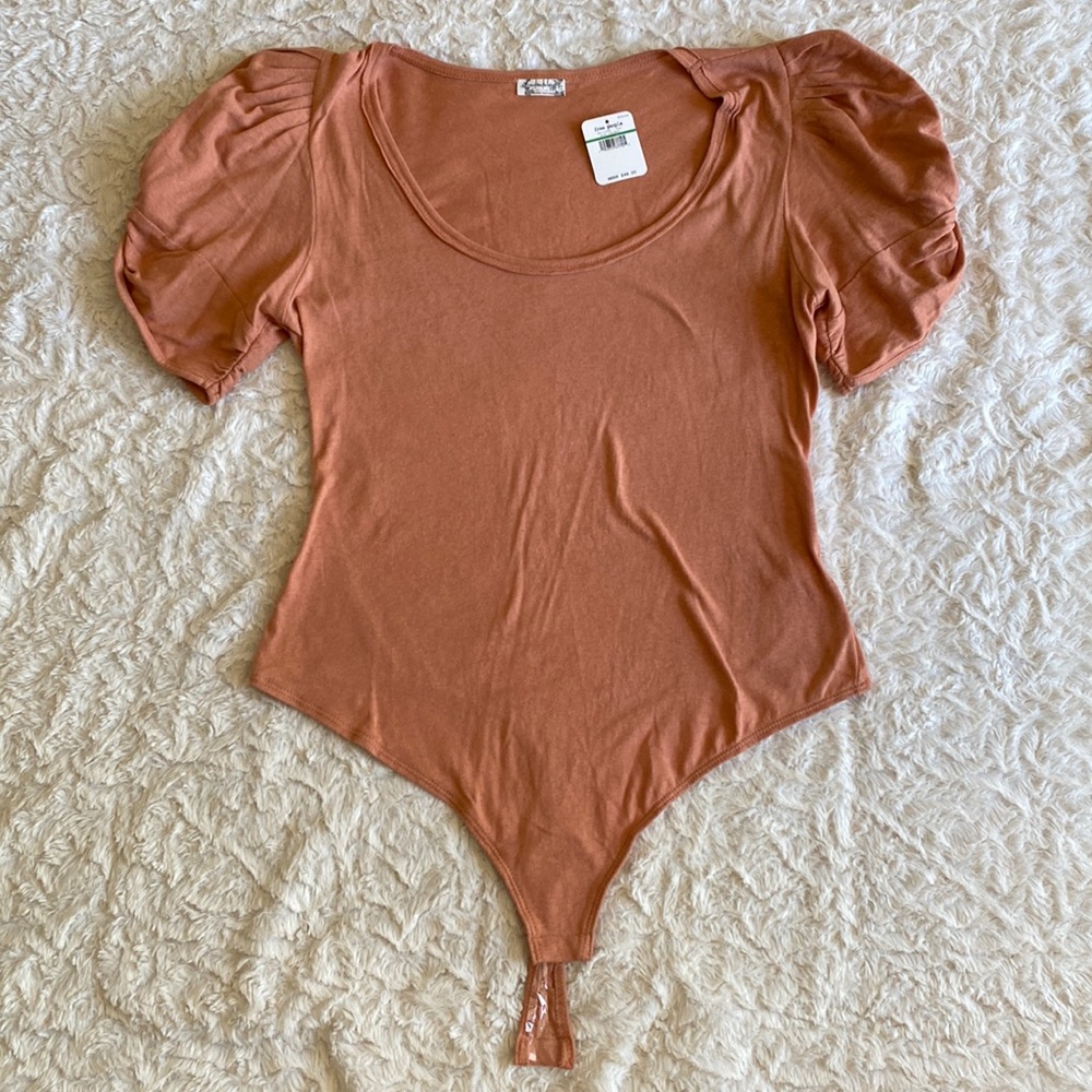 NWT Ava Puff Freepeople Bodysuit